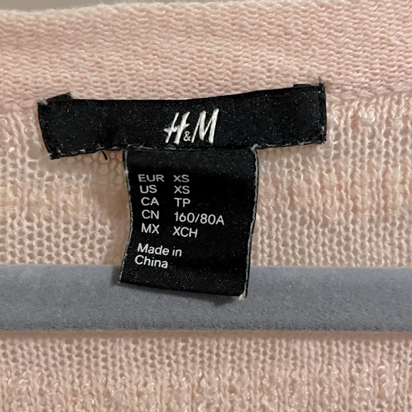 H&M pink and gold sweater - Picture 3 of 3